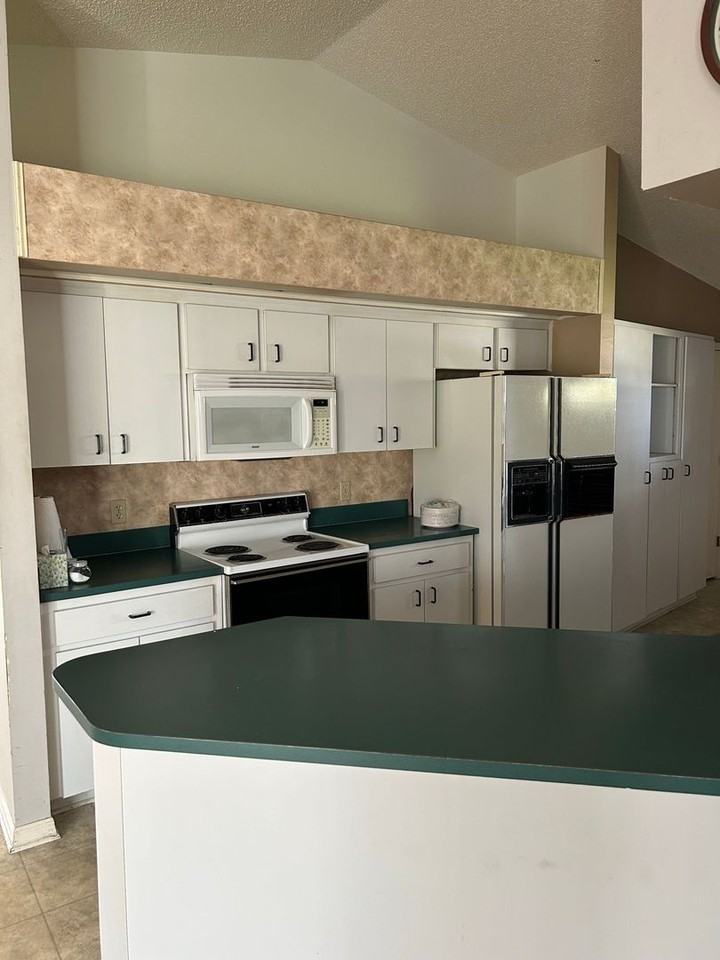 7702 Brian Loop - Photo 2 of 2