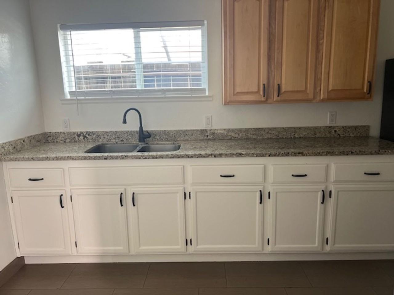 936 S 7th St - Photo 3 of 10