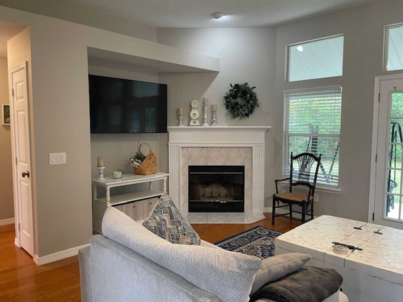 1409 Gibralter Ln - Photo 2 of 19