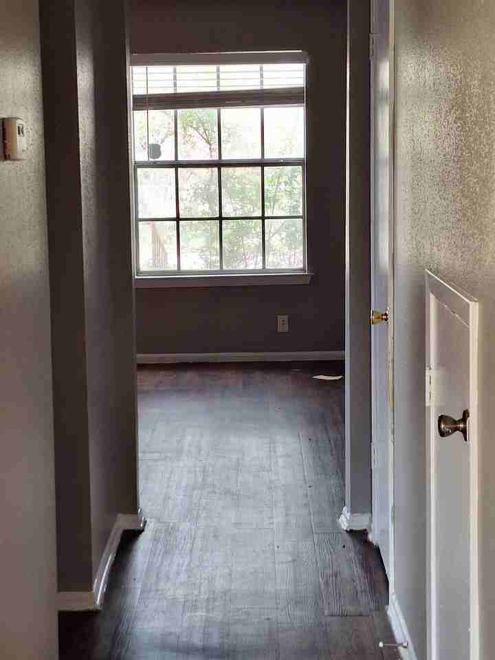 4407 Allentown St - Photo 3 of 19