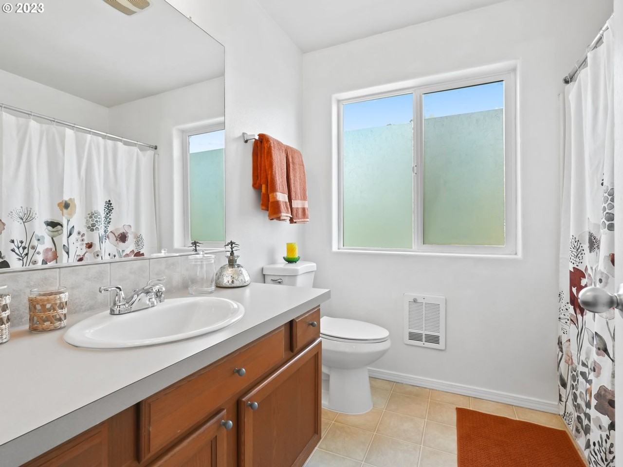 3317 Se 122nd Ave - Photo 5 of 40