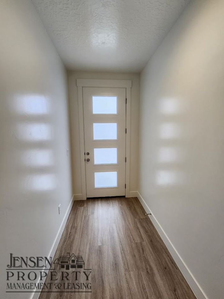 5912 S Legolas Ln - Photo 5 of 31