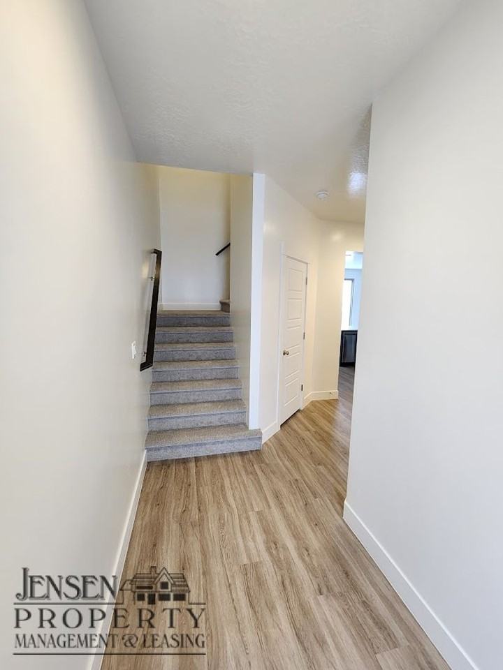 5912 S Legolas Ln - Photo 6 of 31