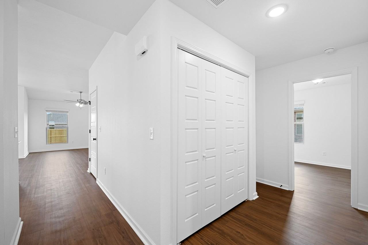 206 Sw Vicki St - Photo 6 of 25