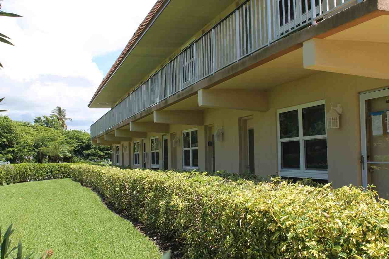 240 N Collier Blvd Apt H4 - Photo 4 of 9