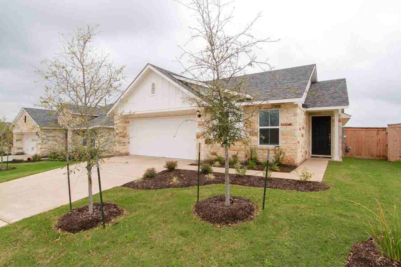 1212 Low Branch Ln - Photo 2 of 33