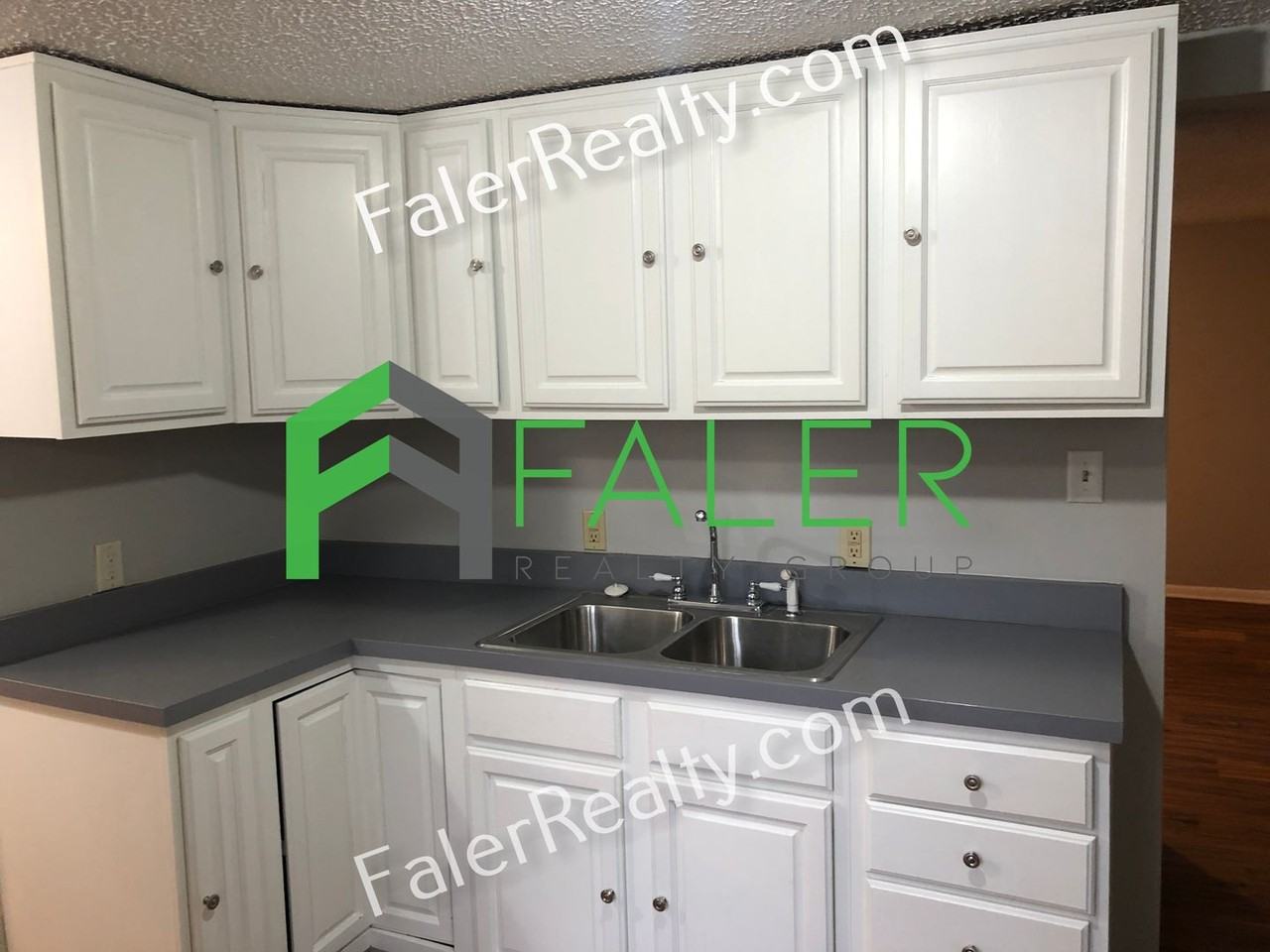 2933 Kingston Ave - Photo 6 of 15