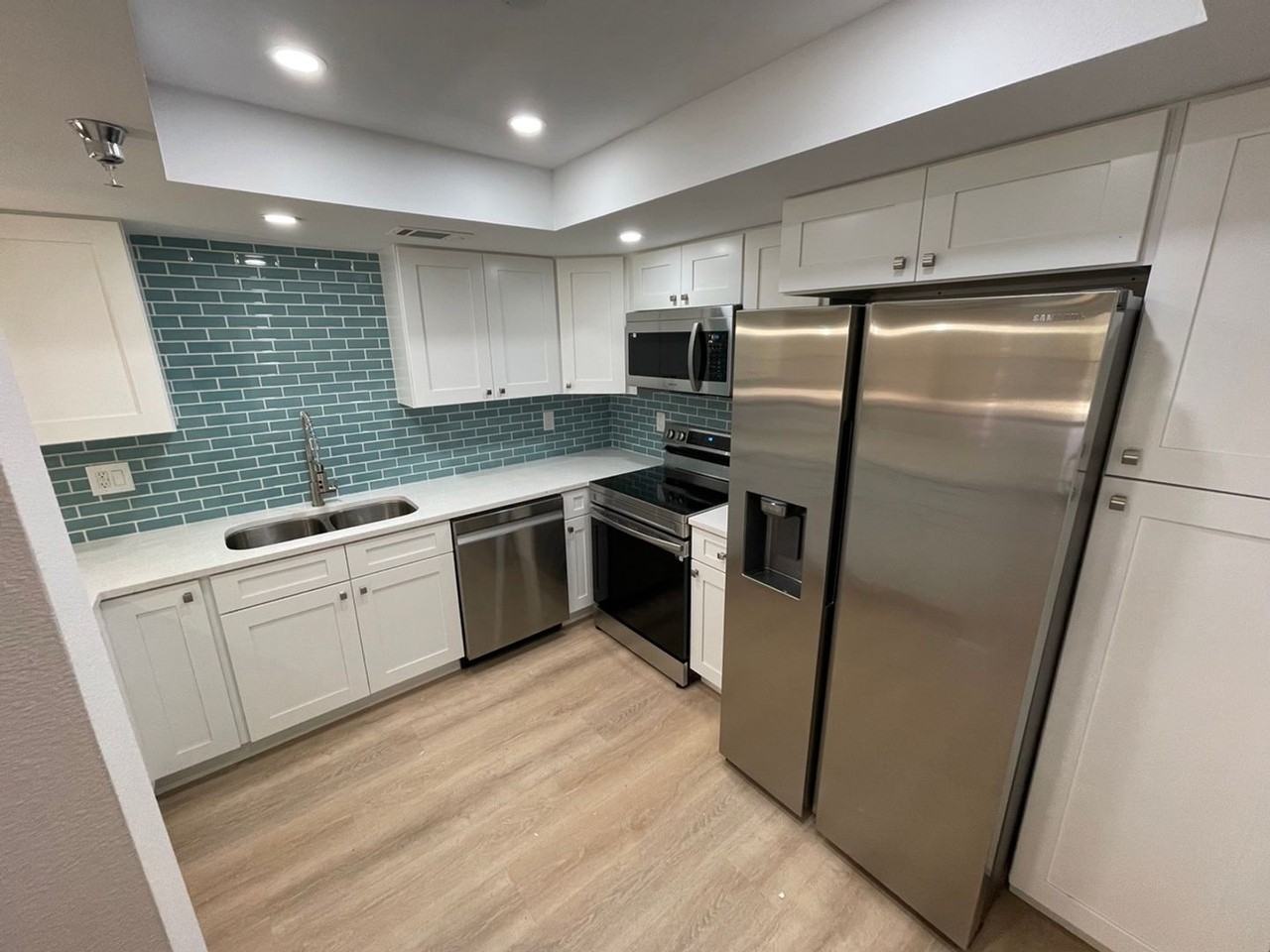 2090 S Tamiami Trl - Photo 6 of 27