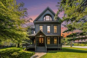 featured image of 323 Woodward Ave #5