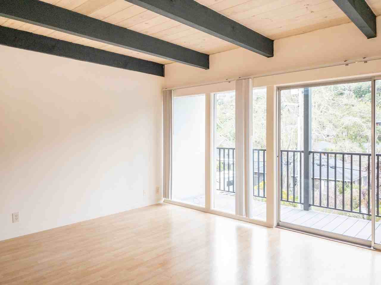 360 Jean St #6 - Photo 6 of 24