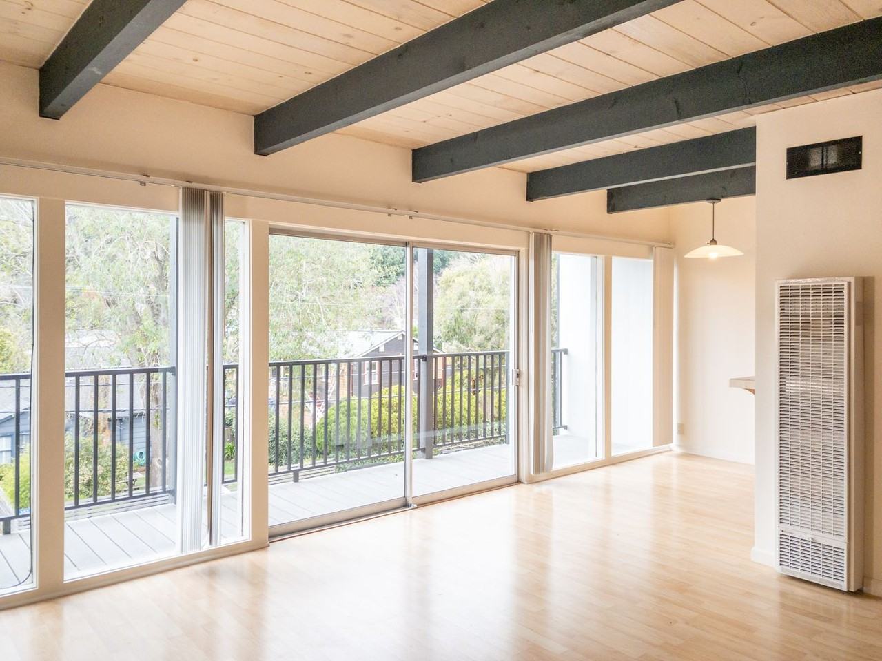 360 Jean St #6 - Photo 4 of 24