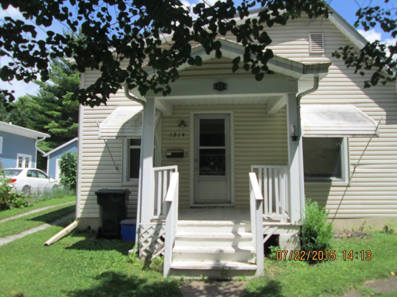 1214 Keokuk St - Photo 2 of 10