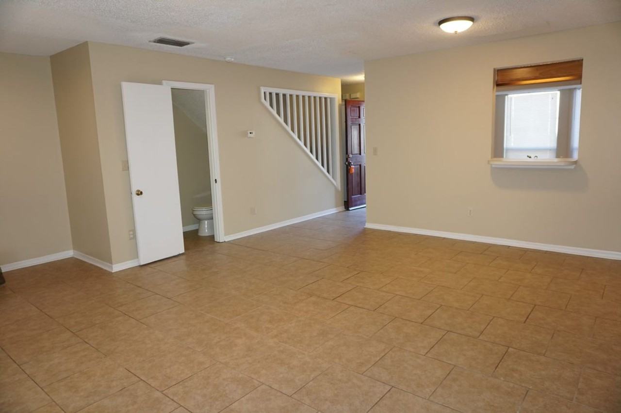5642 Bryner Dr - Photo 5 of 13