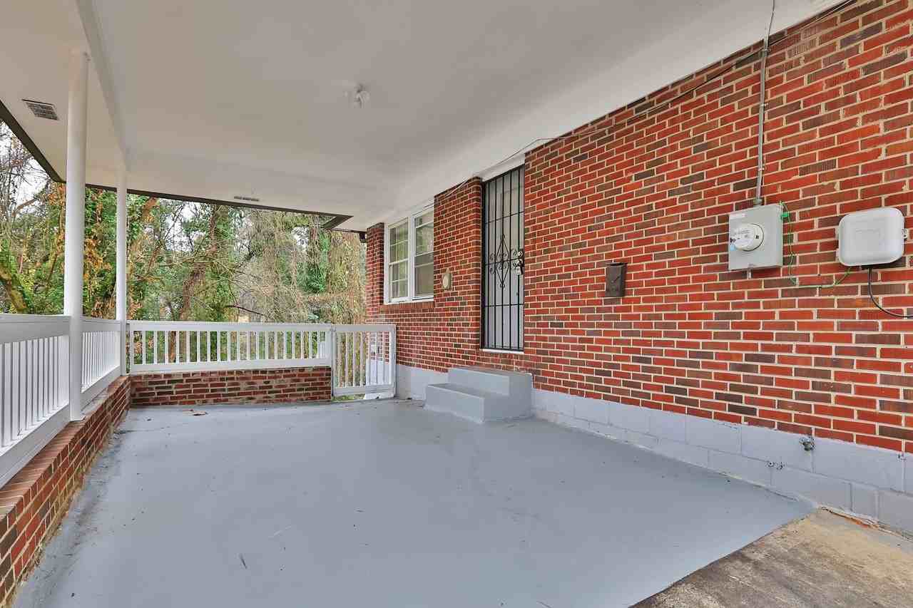 1465 Willis Mill Rd Sw - Photo 2 of 27