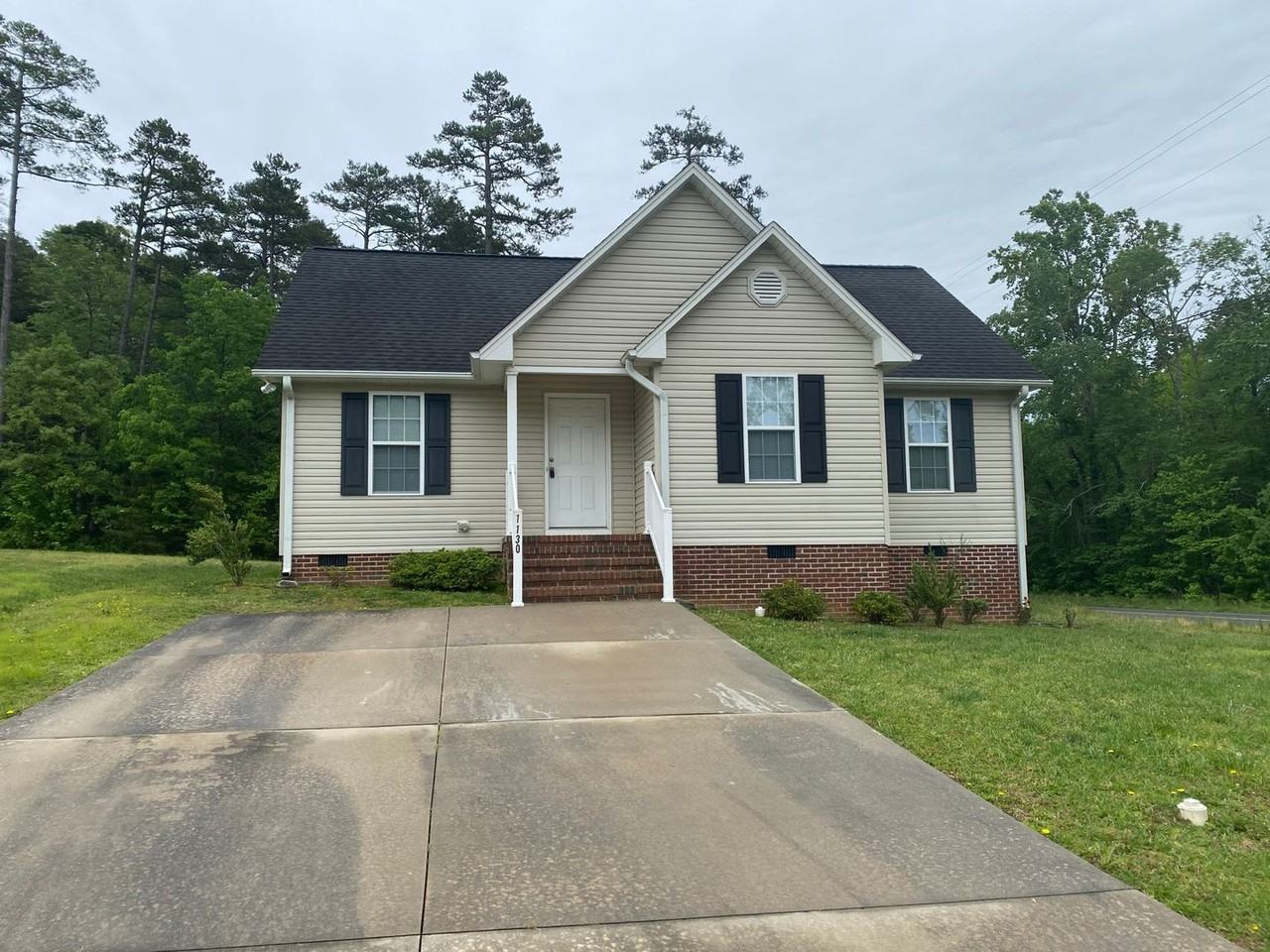 1130 Morgan Glen Dr - Photo 2 of 31