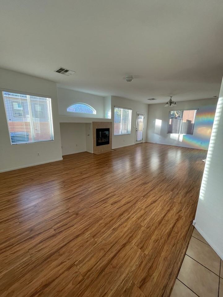 8144 Satin Carnation Ln - Photo 3 of 25