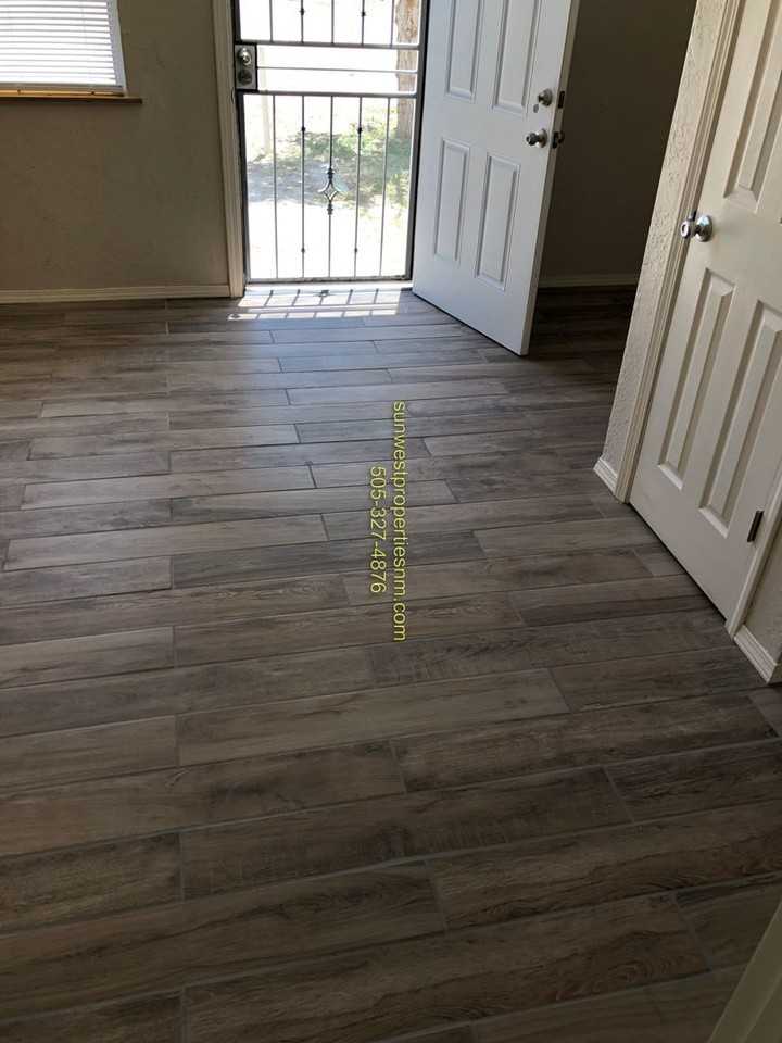611 Lovers Ln - Photo 2 of 11