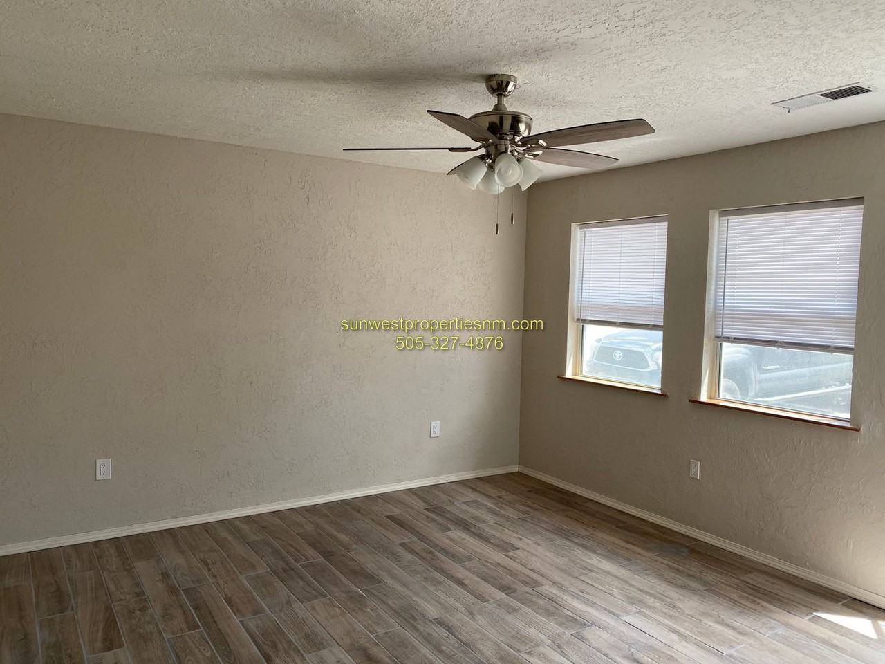 611 Lovers Ln - Photo 3 of 11