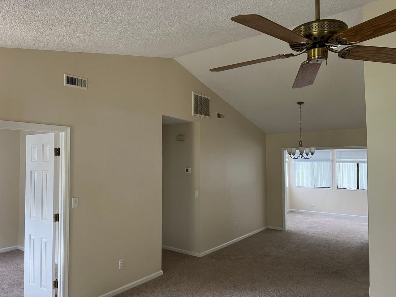 134 Wood Lake Dr - Photo 7 of 21