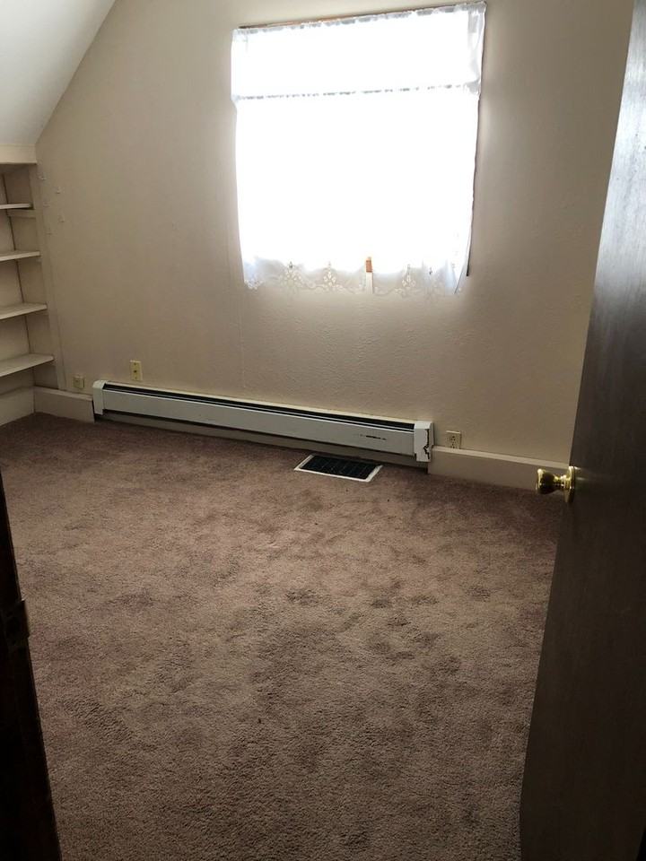 214 E Spruce St - Photo 7 of 14