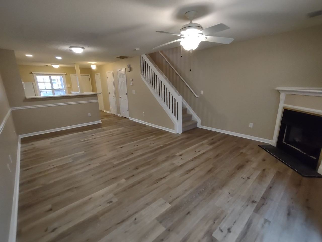 10215 Reindeer Way Ln - Photo 6 of 20