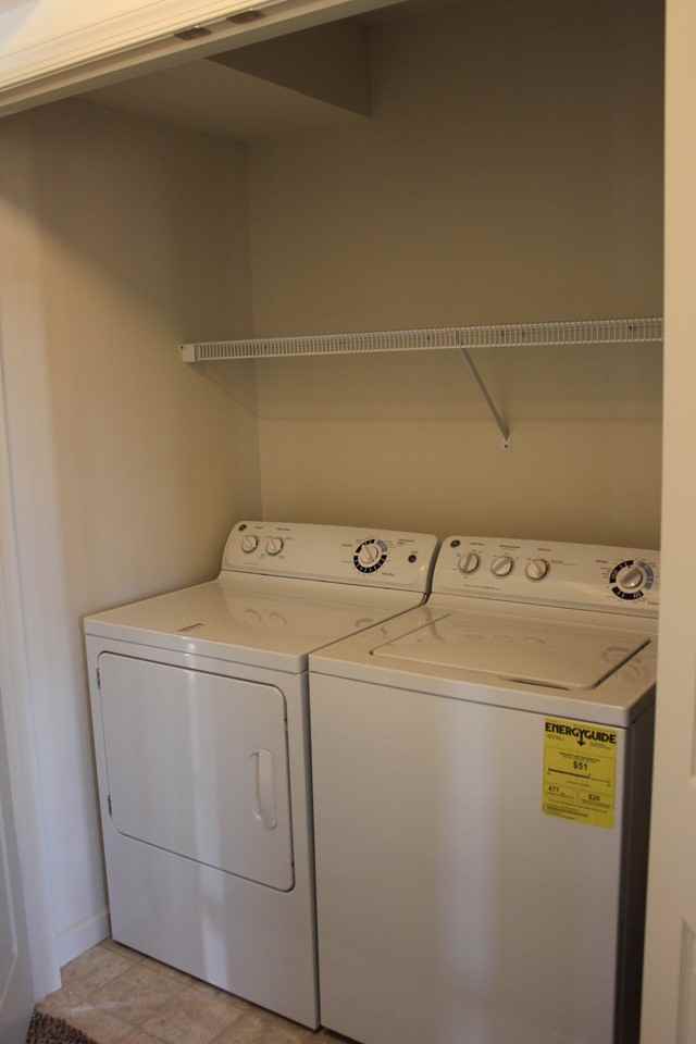 1439 Taylor Grove Ln #1 - Photo 3 of 10