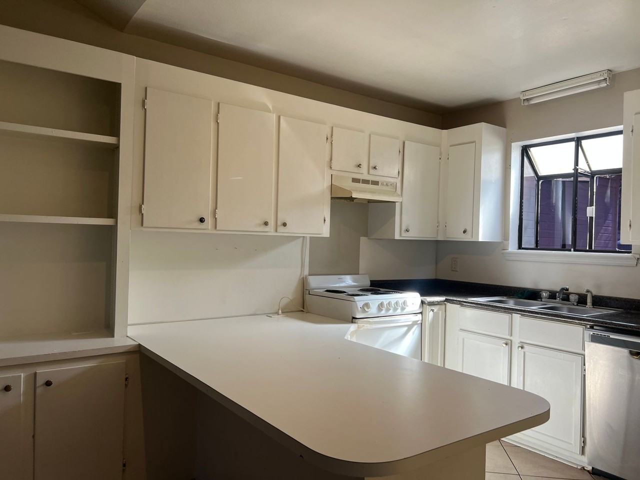 2878 Mackey Ln - Photo 3 of 10