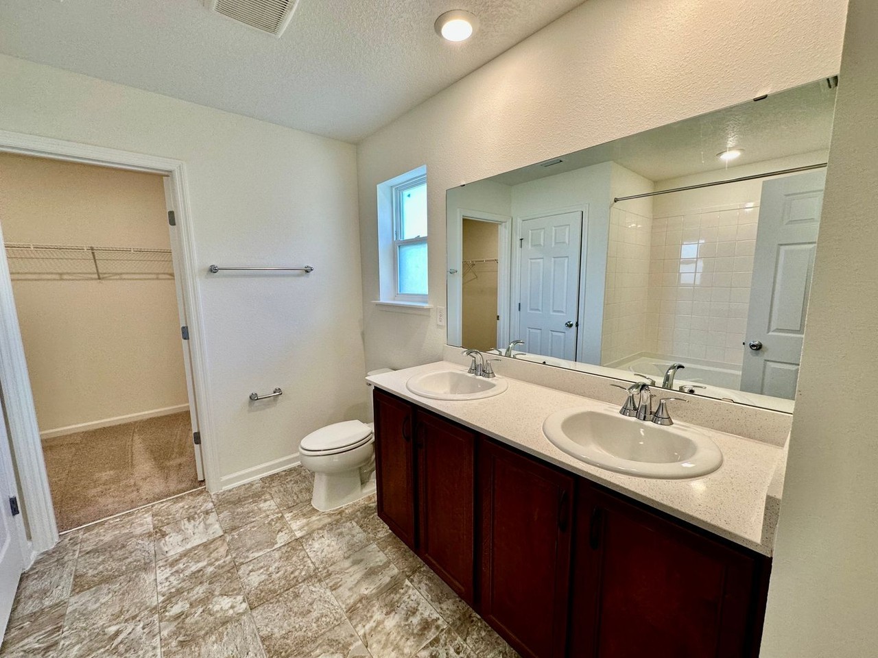 192 Rambling Brook Trl - Photo 7 of 23