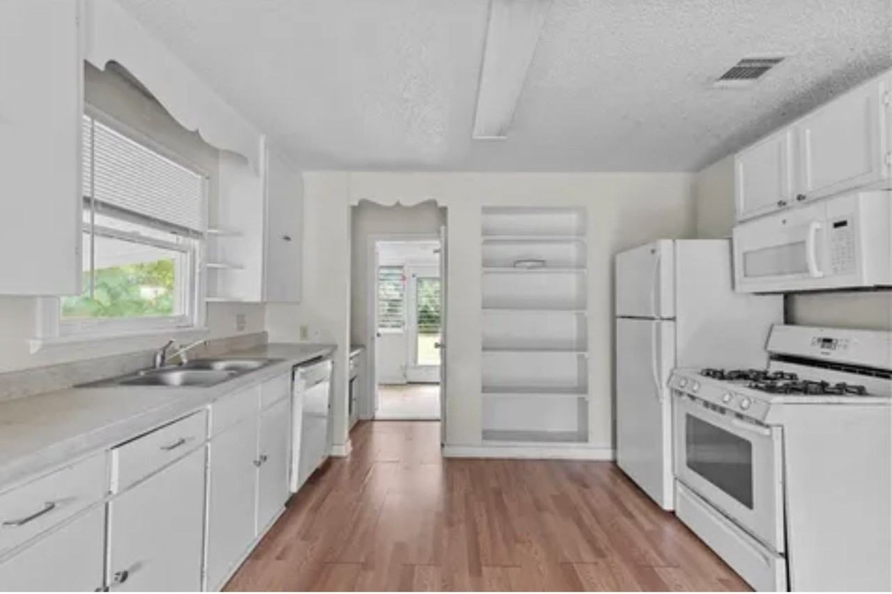 6454 Faust Dr - Photo 2 of 10