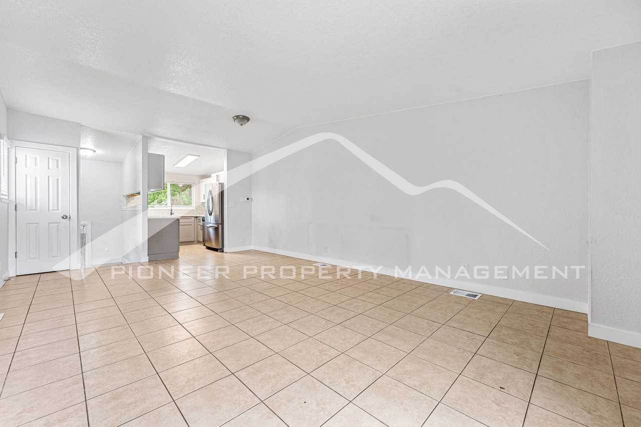 7110 E 63rd Ave - Photo 3 of 16
