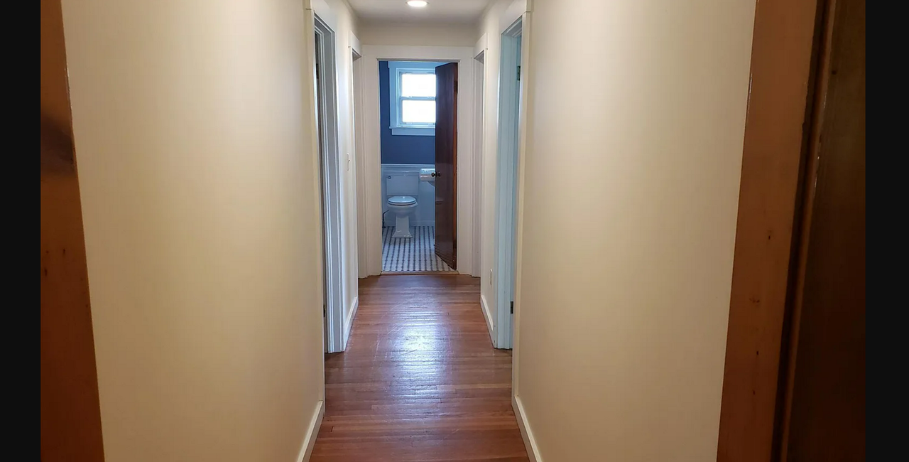 246 S Hoffer Ave - Photo 7 of 16