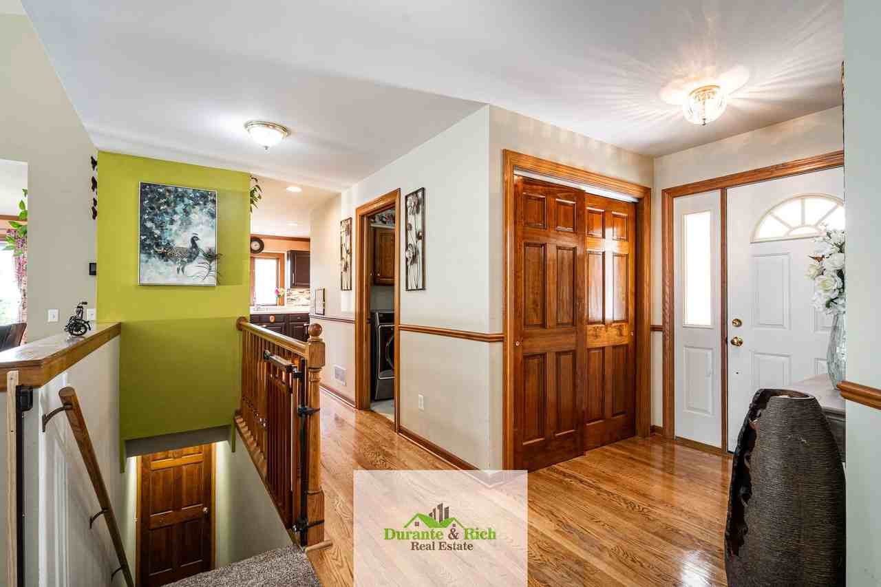 6429 N Sunny Point Rd - Photo 2 of 22