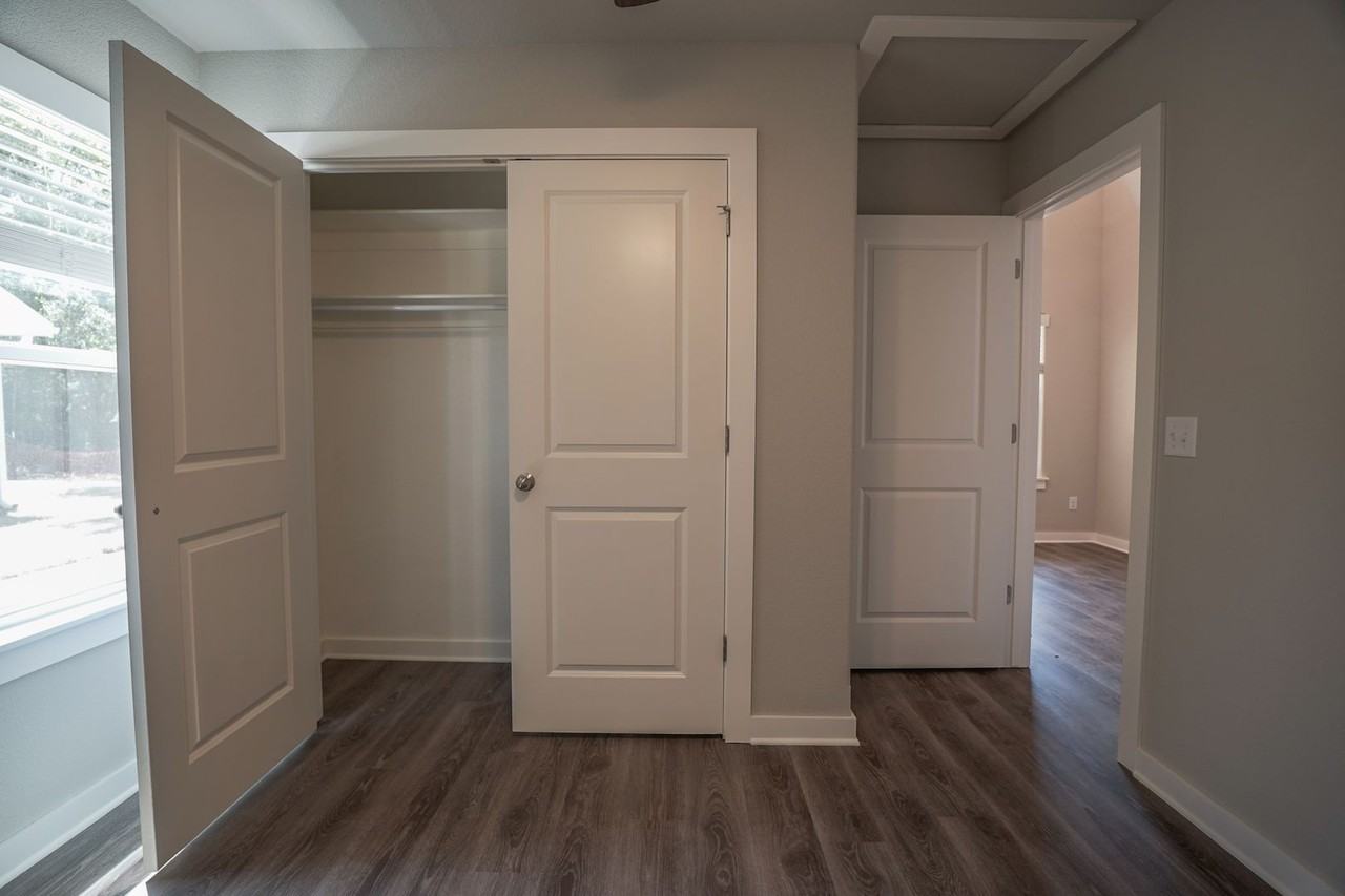 588 North Littleleaf Terrace - Photo 4 of 12