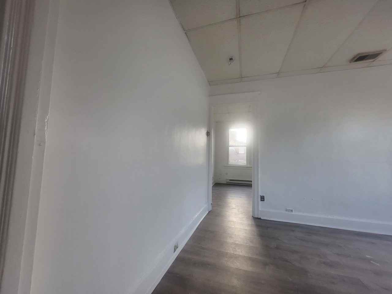 2212 W Liberty St - Photo 5 of 10