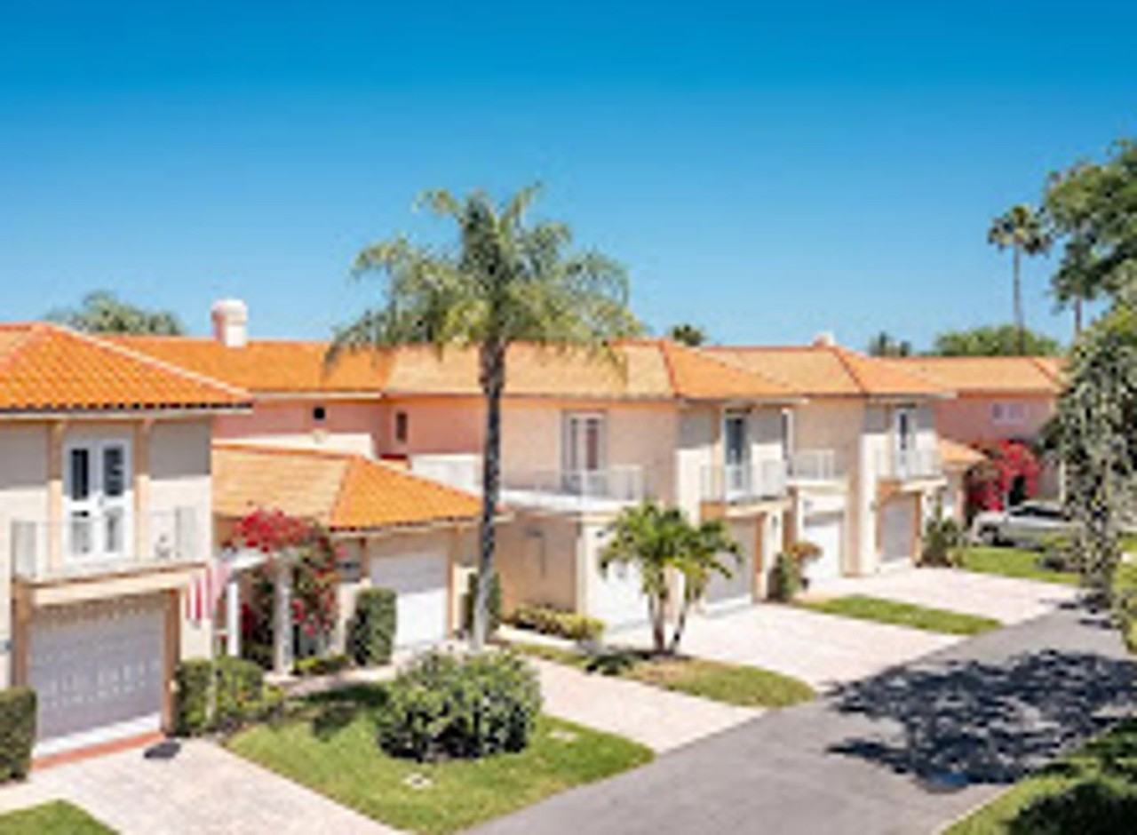 1370 N Saint Davids Ln - Photo 3 of 26