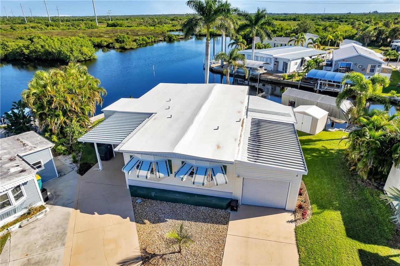 3320 Sunny Harbor Dr - Photo 2 of 44