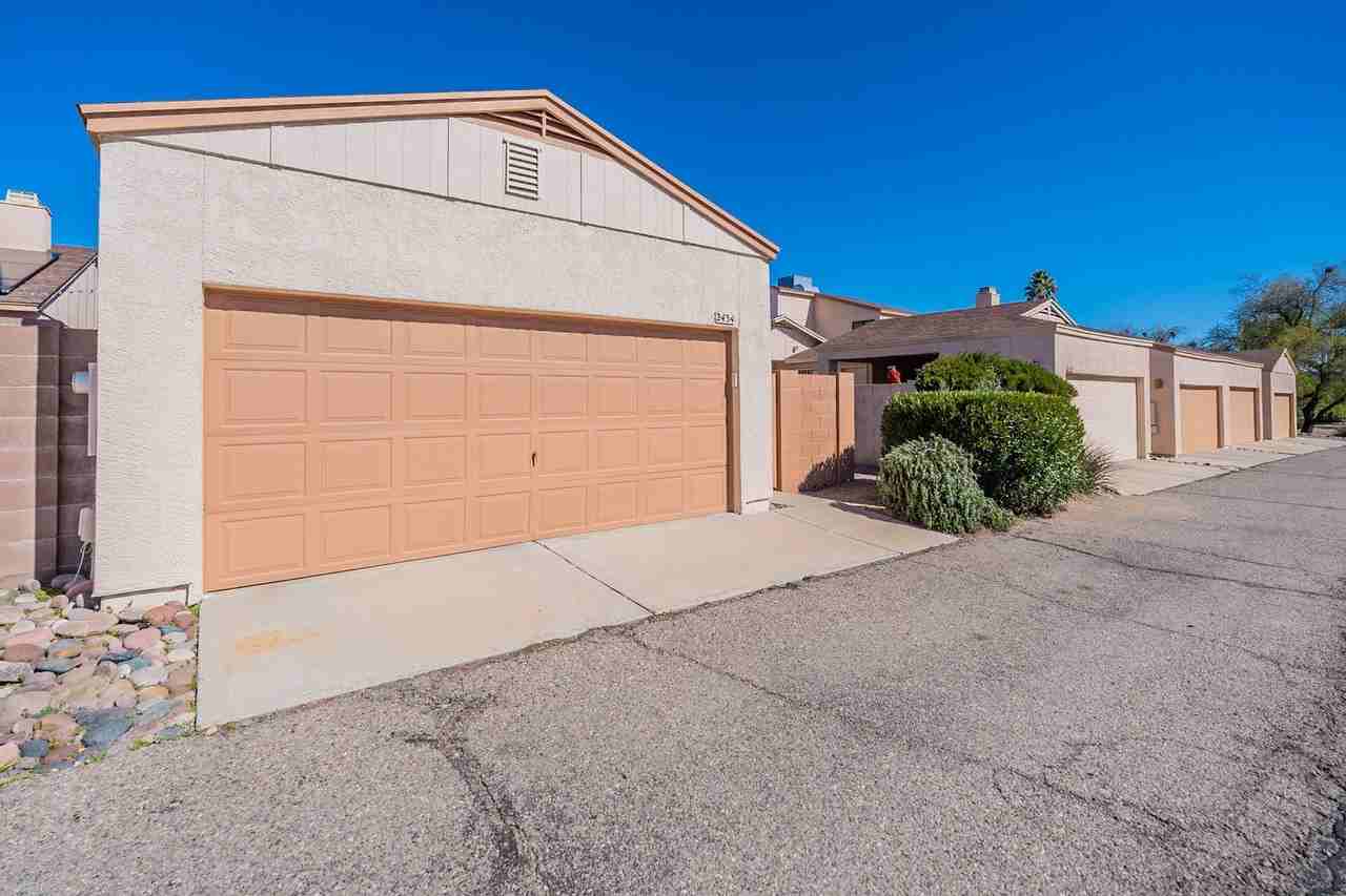 2434 N Palo Hacha Dr - Photo 2 of 35