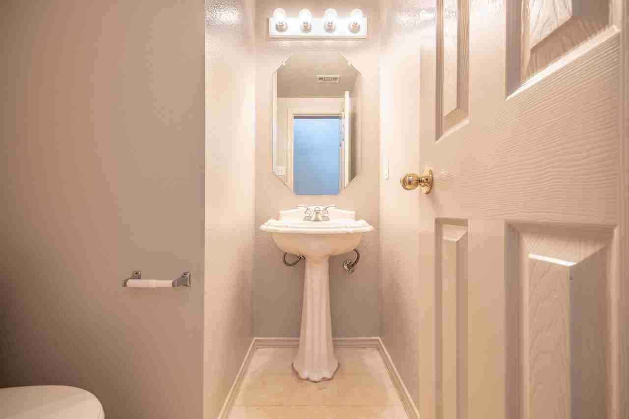 15509 Miss Adriennes Path - Photo 2 of 34