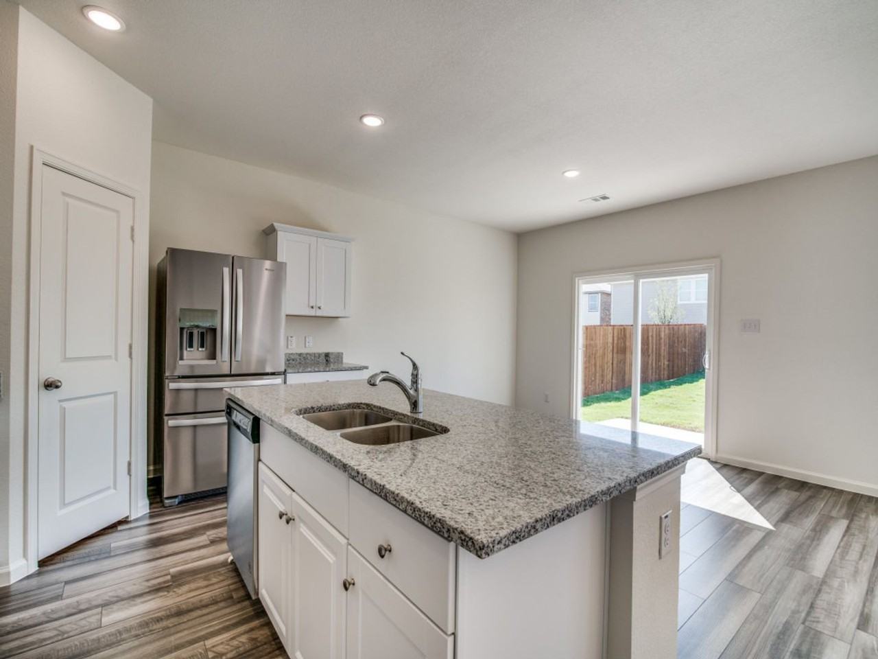 6231 Old Bridge Way - Photo 6 of 26