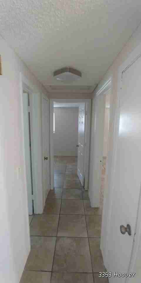 2333 Roselawn Dr - Photo 3 of 9