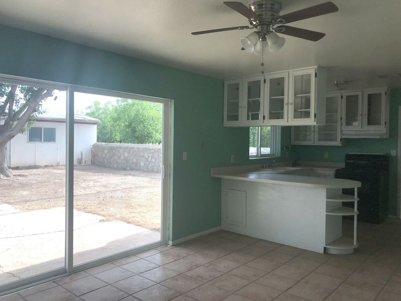 750 Yucca Rd - Photo 4 of 13