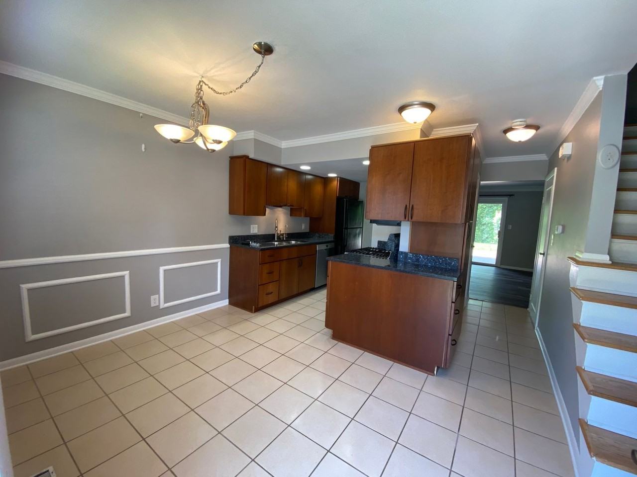 2589 Scioto View Ln - Photo 2 of 23