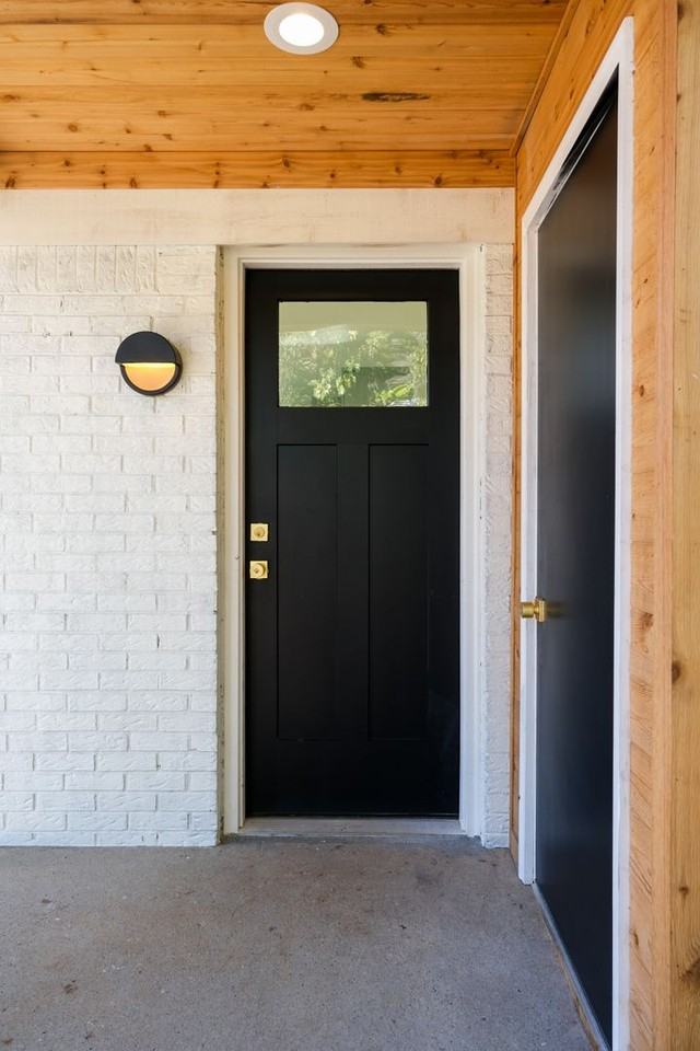 208 S Leach St - Photo 7 of 50