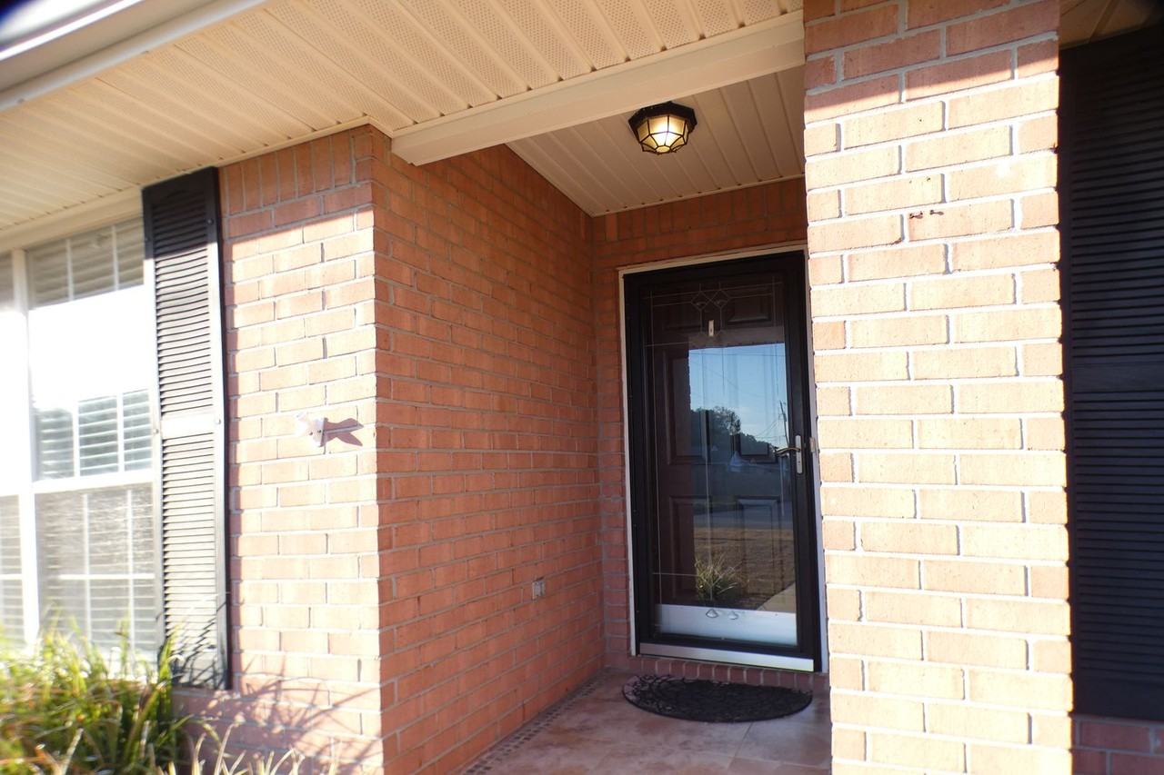 4300 Frasier Ln - Photo 2 of 34