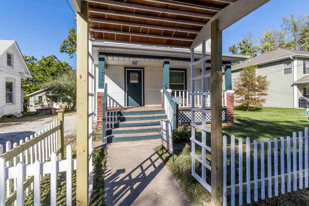 1405 Windsor St - Photo 4 of 31