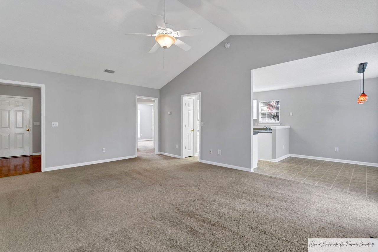 8 Whitewater Ct - Photo 5 of 28