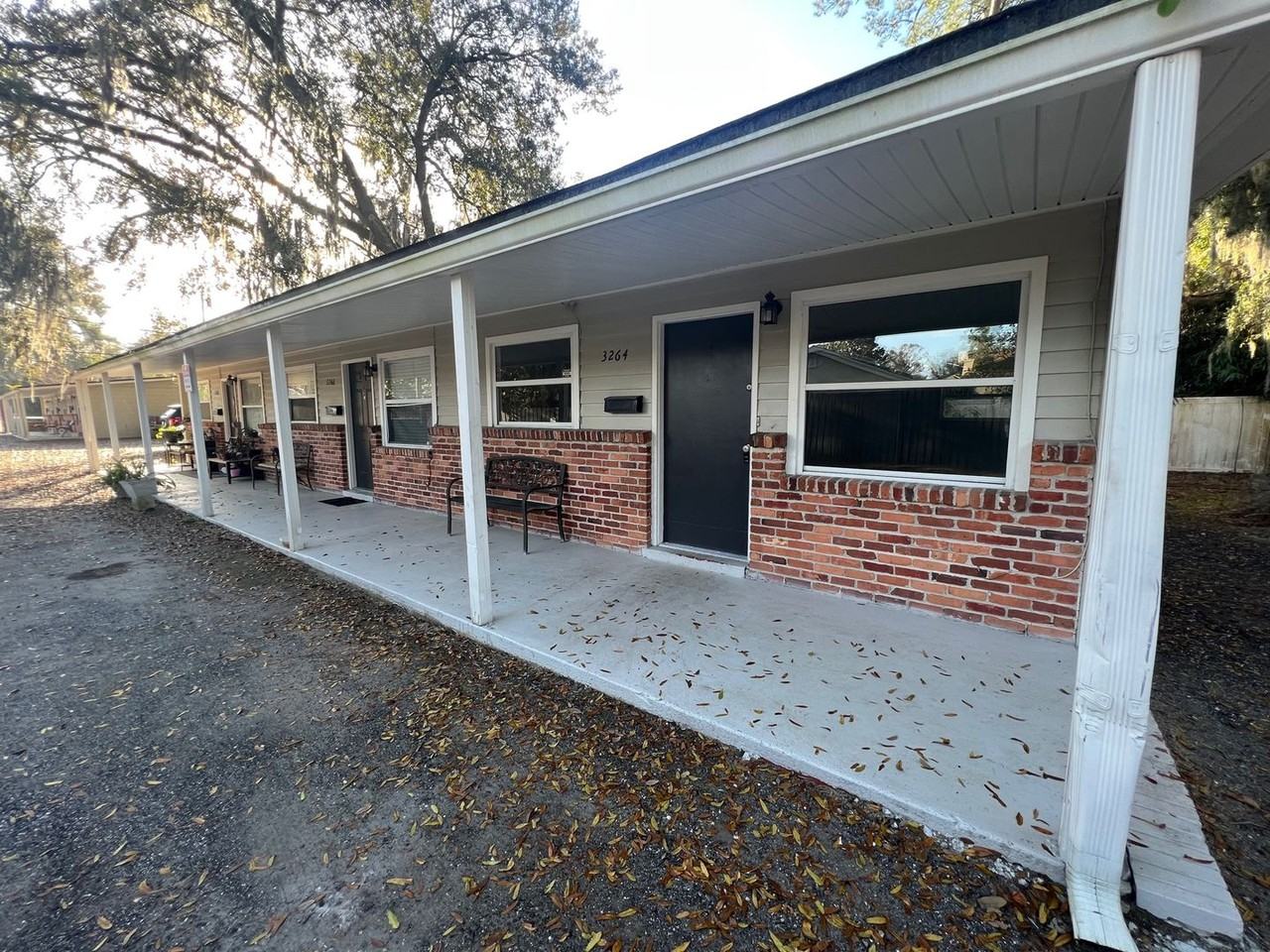 3264 Saint Augustine Rd - Photo 3 of 14