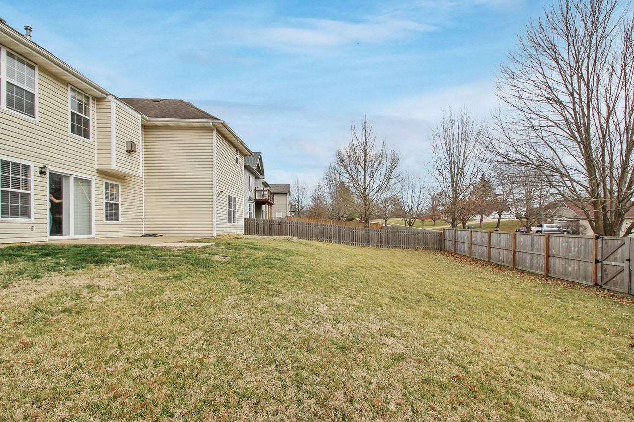 3808 Bent Oak Dr - Photo 2 of 23