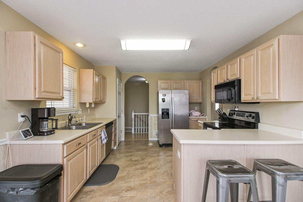 3808 Bent Oak Dr - Photo 6 of 23