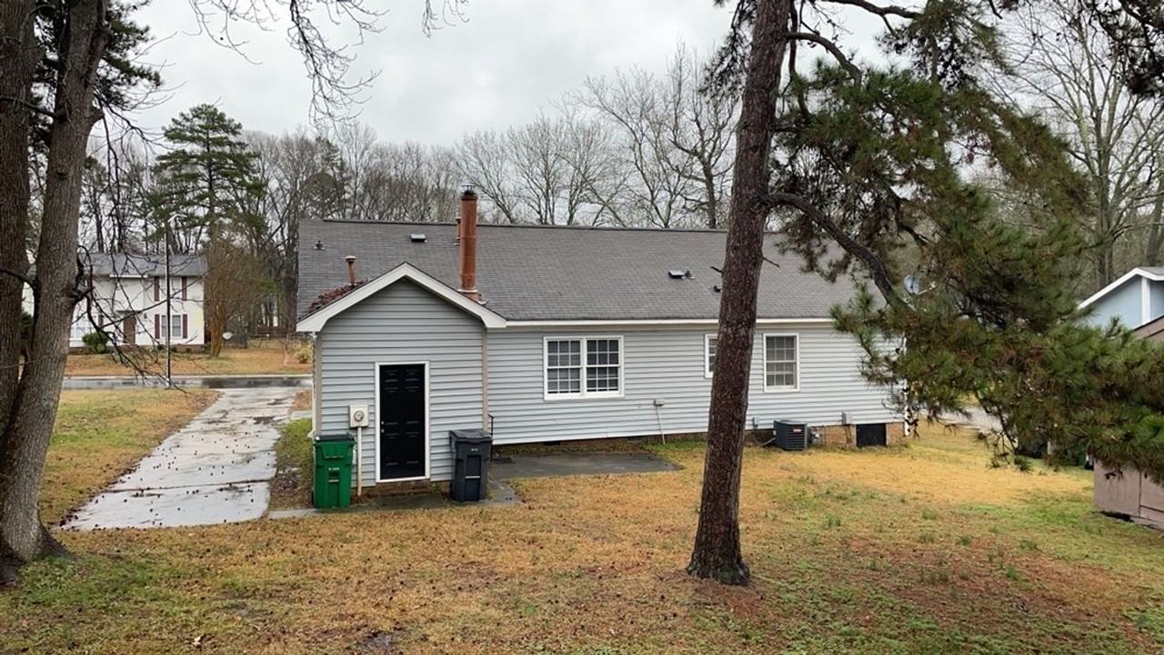 5934 Bluebonnet Rd - Photo 2 of 14